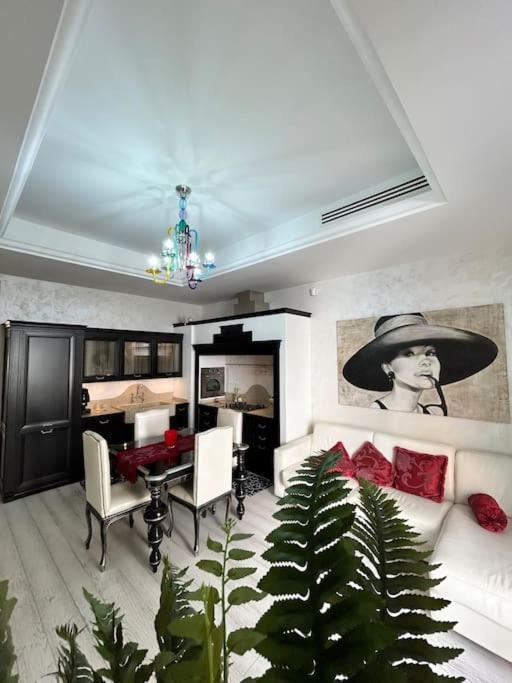 Vacanze Romane Apartment Anzio Bagian luar foto