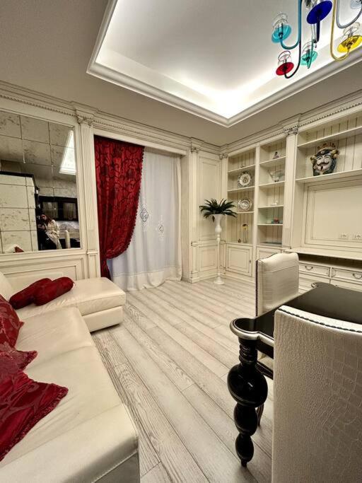Vacanze Romane Apartment Anzio Bagian luar foto