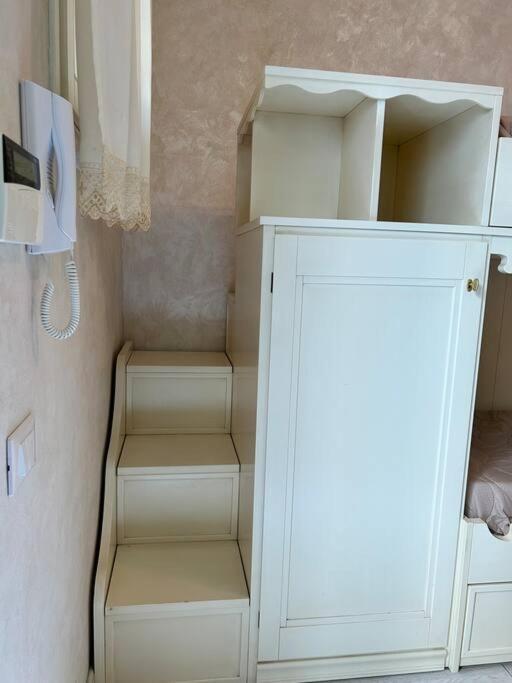 Vacanze Romane Apartment Anzio Bagian luar foto