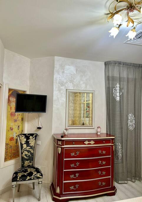 Vacanze Romane Apartment Anzio Bagian luar foto